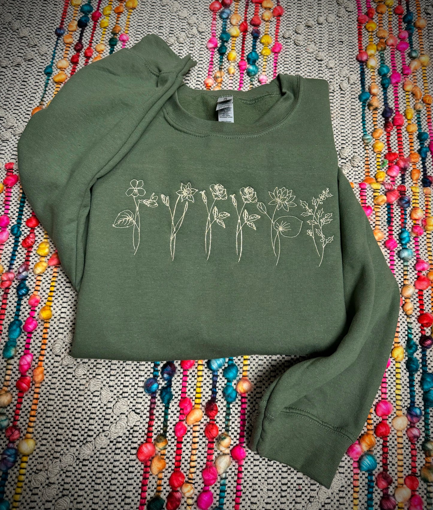 Embroidered Birthflower sweatshirt